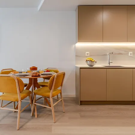 Apartamento Premium Living With Pool, Balcony, Gym & Garage By Hostwise *